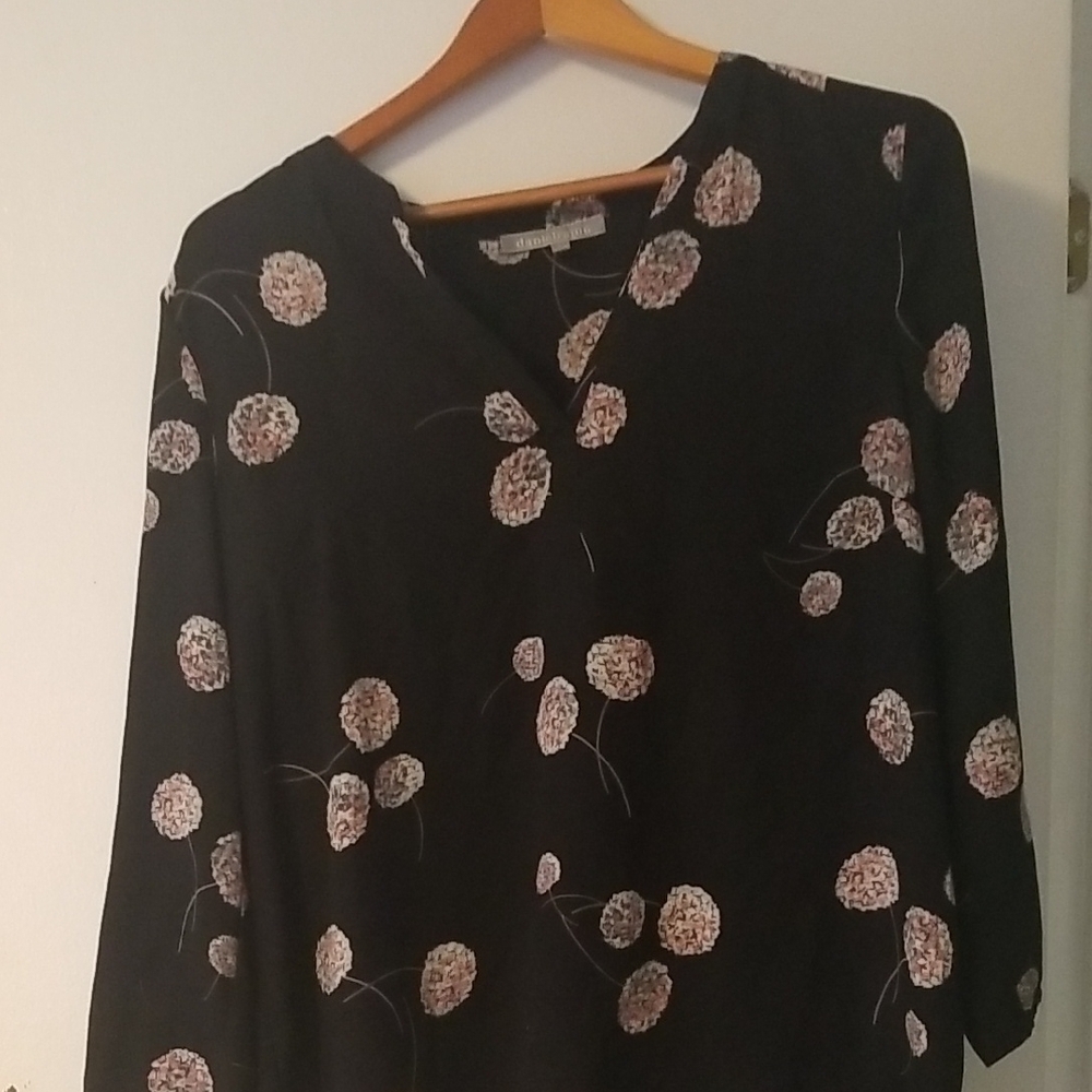 Black and Pink Rounded Neck 3/4 Sleeve Blouse
